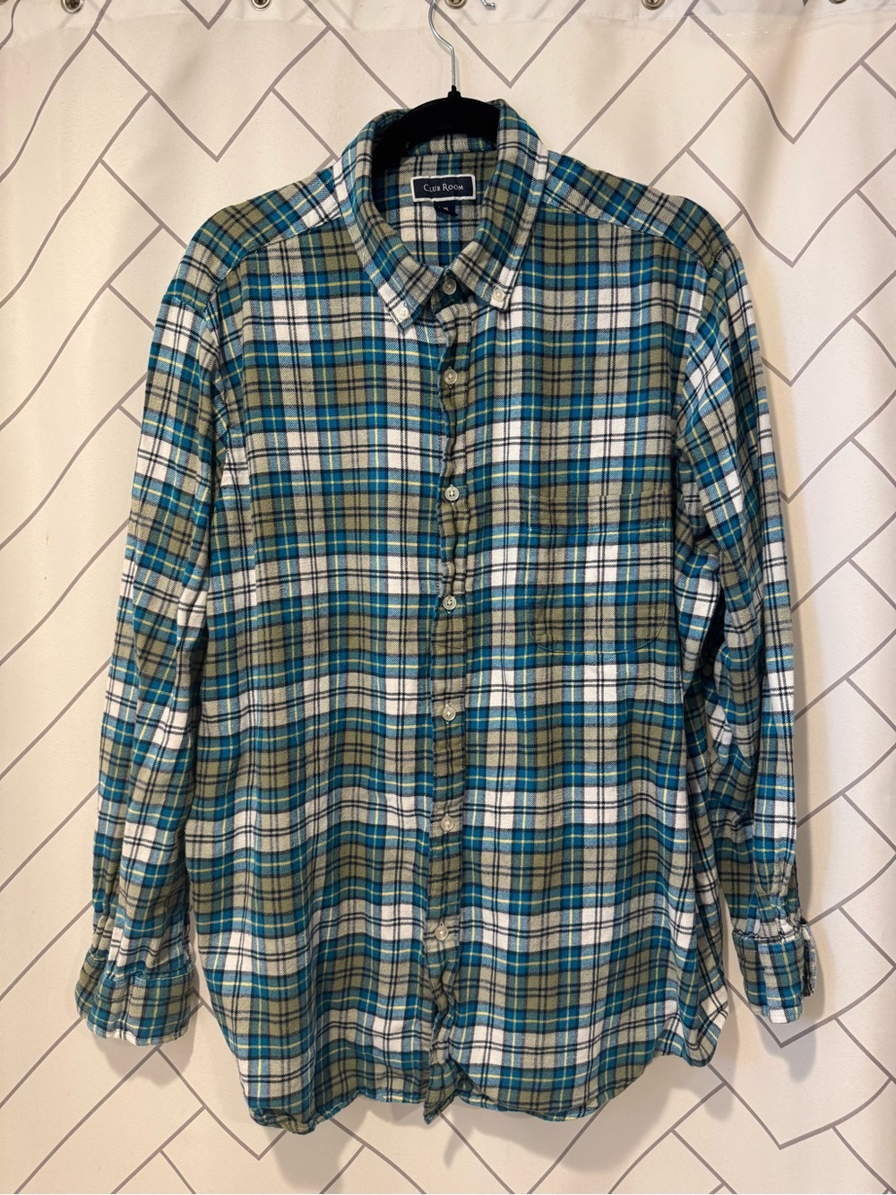 Club Room Men's Teal & White Plaid Flannel Button-Up Shirt